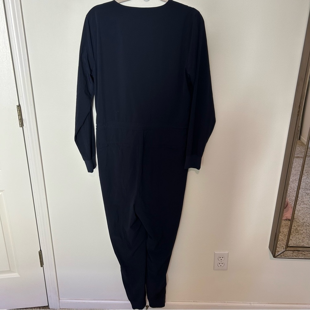 Athleta Zuma Jumpsuit in Navy Size Medium - Picture 6 of 8